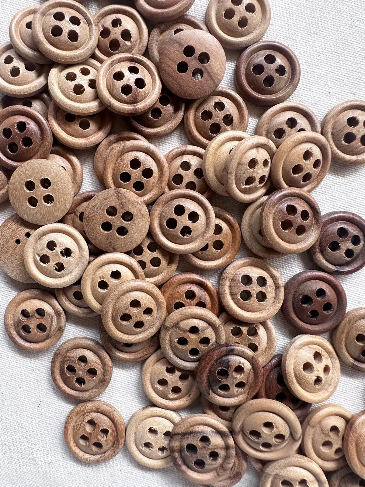 5/8" Rimmed Wooden Shirt Buttons Per Dozen