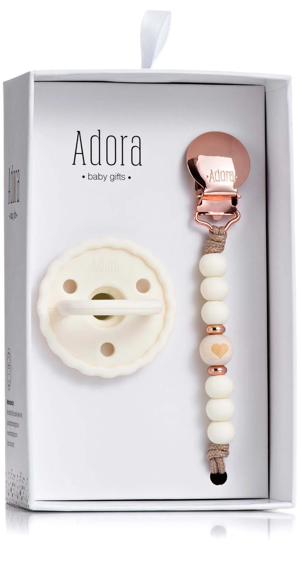 Adora Scalloped Wood Heart Pacifier Clip Set