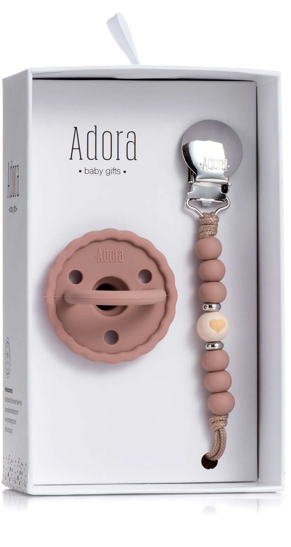 Adora Scalloped Wood Heart Pacifier Clip Set