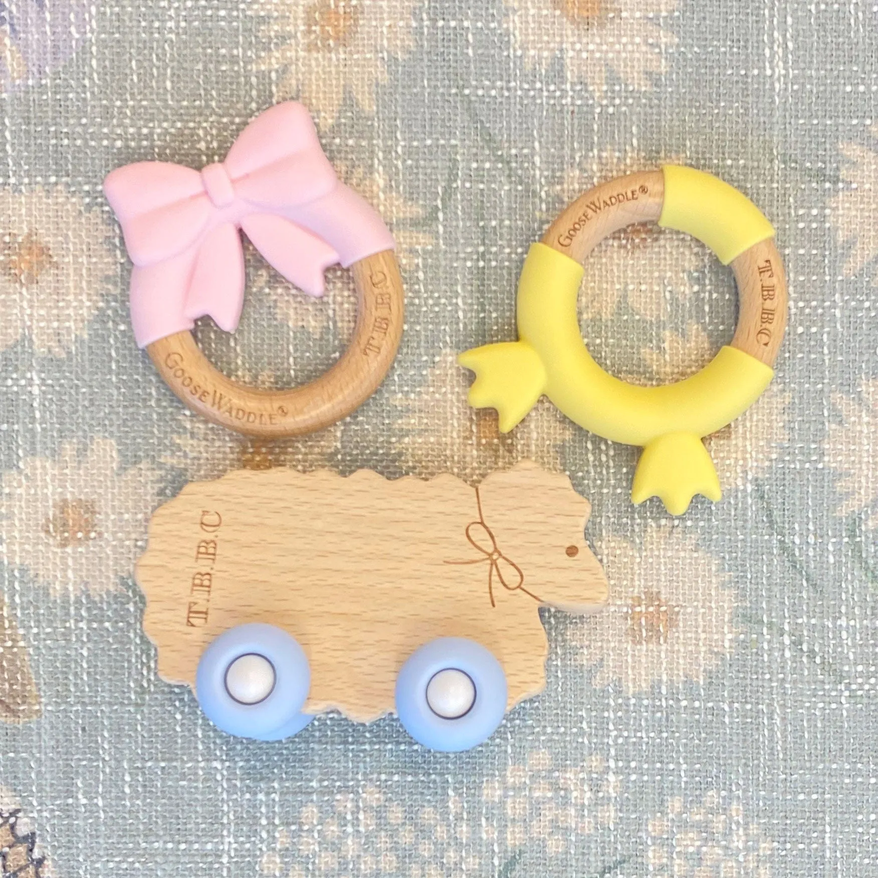 GooseWaddle x T.B.B.C. Bow Wooden & Silicone Teether - Palm Beach Pink