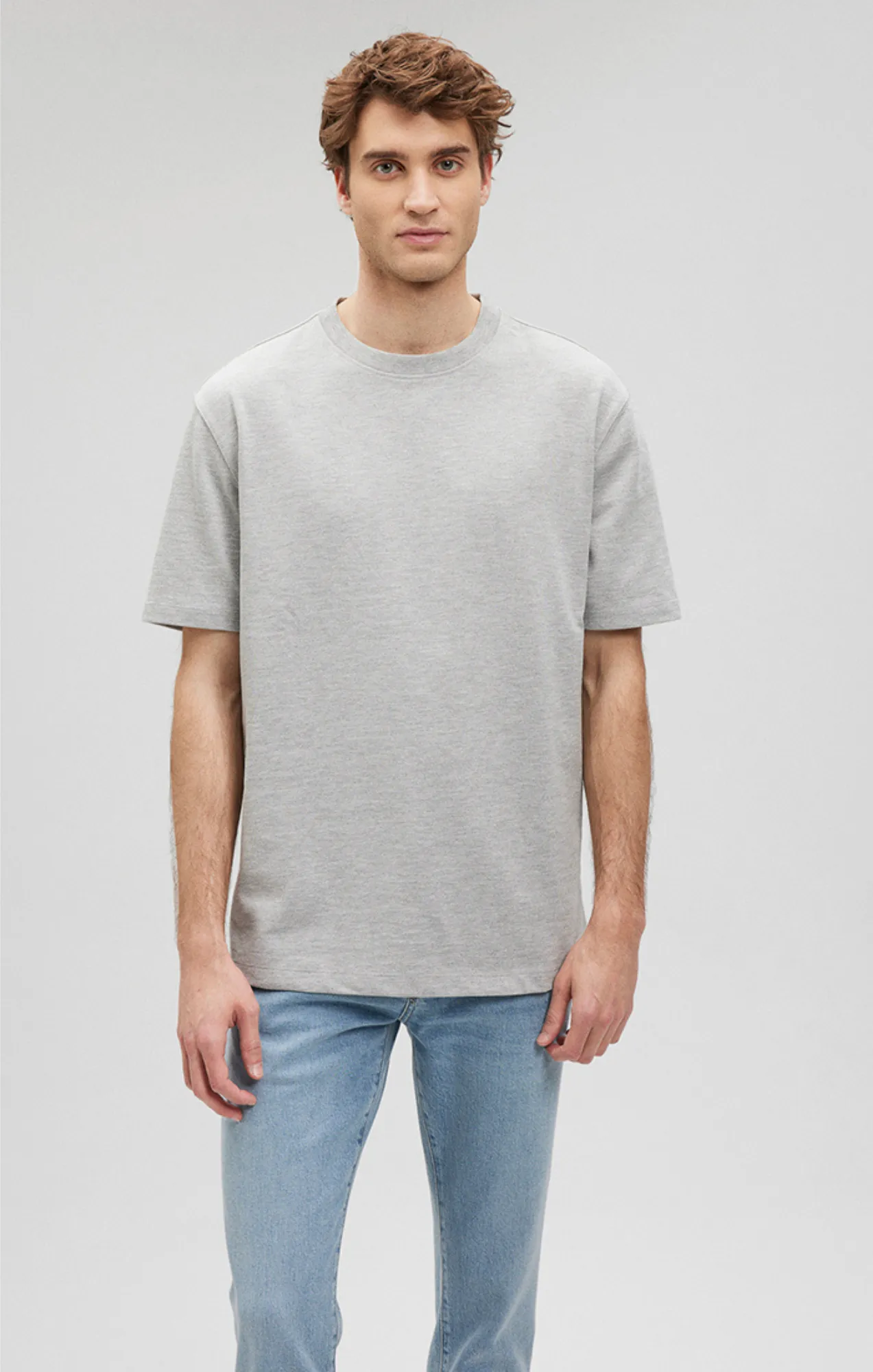 HEAVY WEIGHT T-SHIRT IN GREY MELANGE